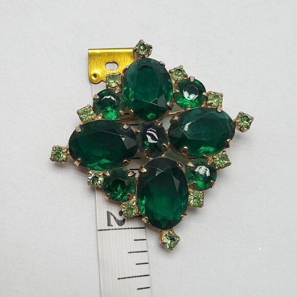 Vintage Juliana Emerald Green Rhinestone Brooch Pin Gold-Tone Square Design - Picture 4 of 4